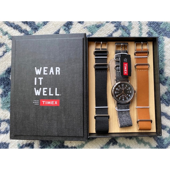 Timex Other - Men’s Timex Watch with Changeable Straps